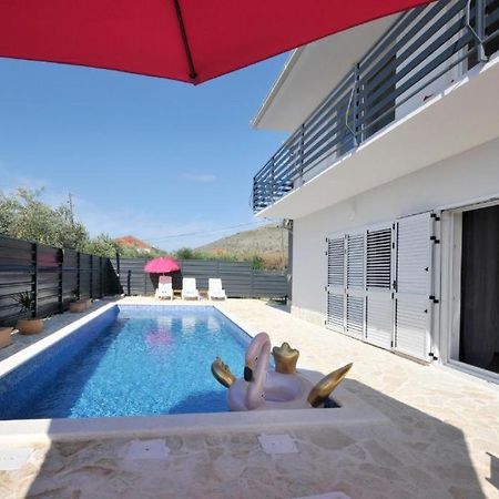 Villa Carolina 特罗吉尔 外观 照片