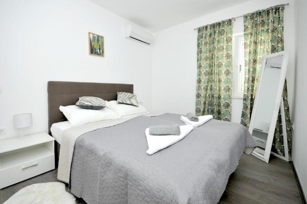 Villa Carolina 特罗吉尔 外观 照片